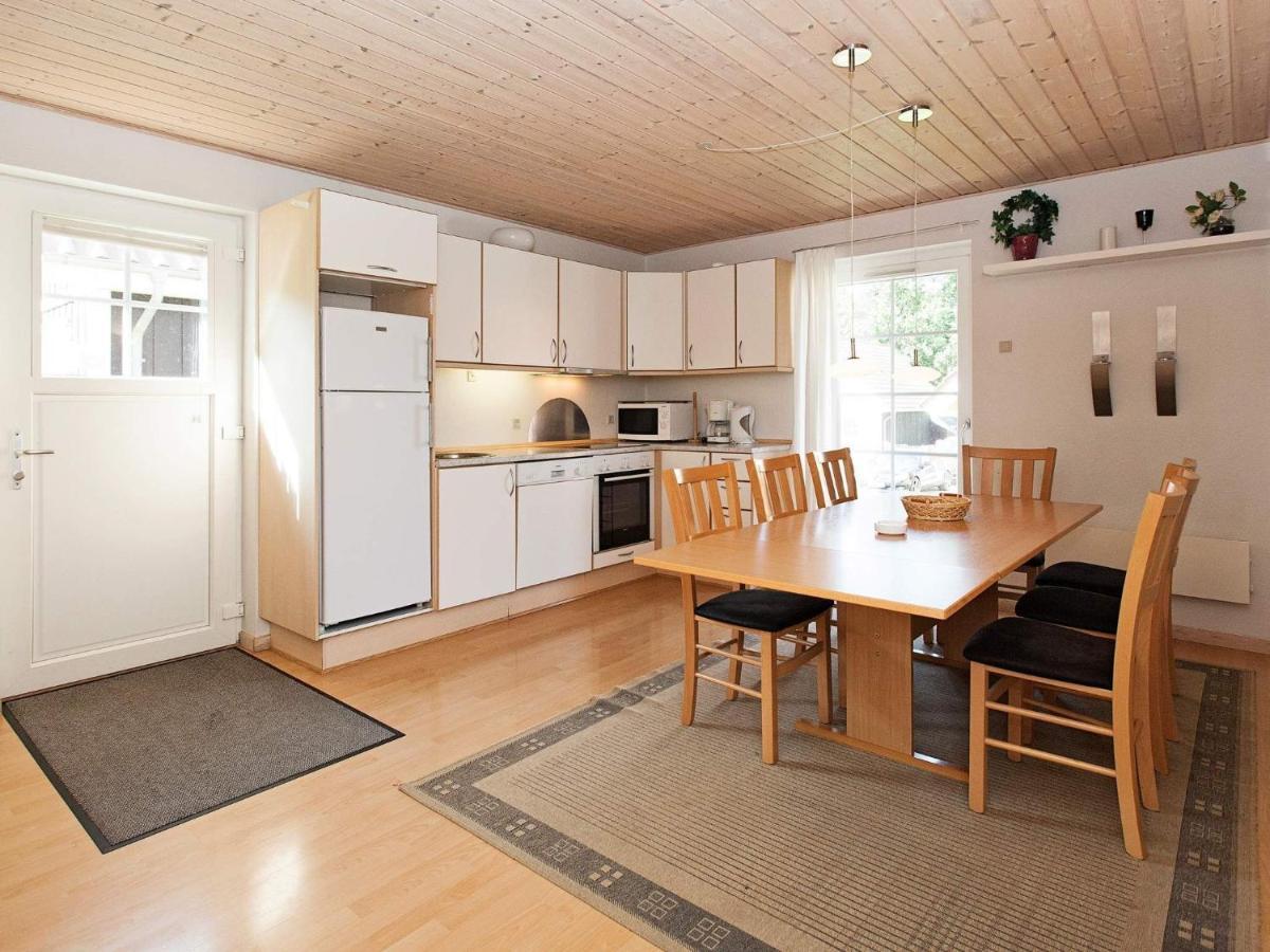 6 Person Holiday Home On A Holiday Park In Гростен Экстерьер фото
